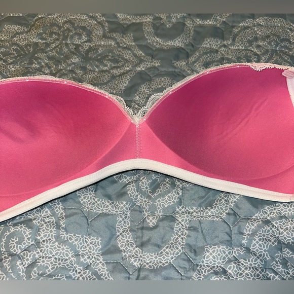 pink by Victoria secret lace bra - Picture 3 of 4